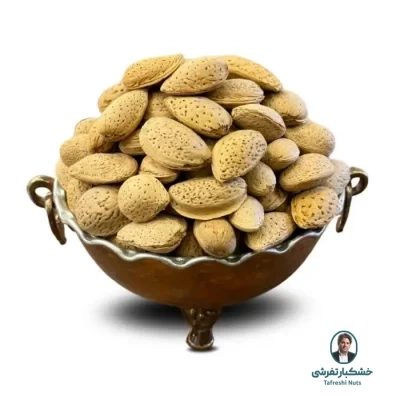 بادام درختی سنگی