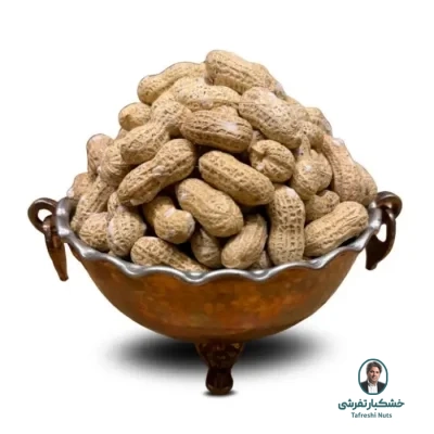 بادام زمینی با پوست