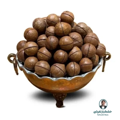 ماکادمیا با پوست